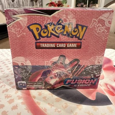 Pokemon TCG Fusion Strike
Booster Box 36 Packs Sword
& Shield New Factory Sealed