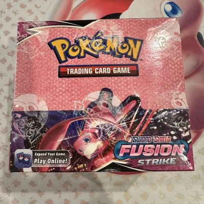 Pokemon TCG Fusion Strike
Booster Box 36 Packs Sword
& Shield New Factory Sealed