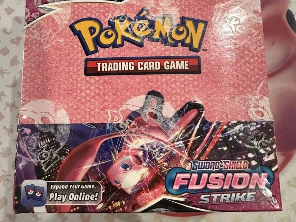 Pokemon TCG Fusion Strike
Booster Box 36 Packs Sword
& Shield New Factory Sealed