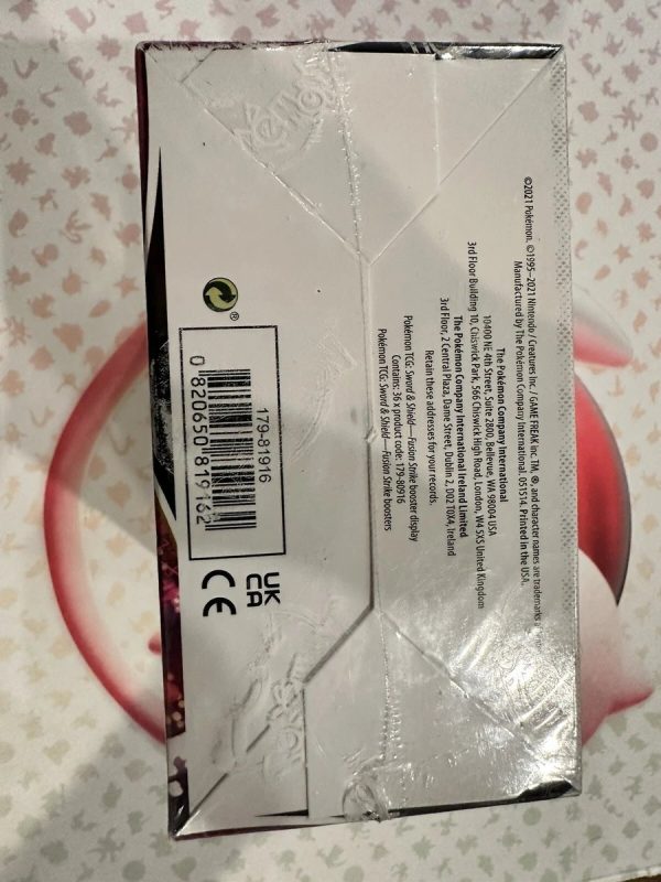 Pokemon TCG Fusion Strike
Booster Box 36 Packs Sword
& Shield New Factory Sealed